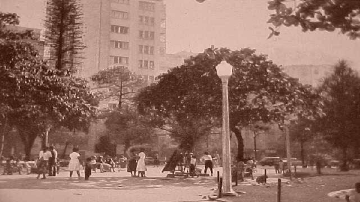 LMT #129: Praça Serzedelo Correia, Copacabana, Rio de Janeiro (RJ) – Yasmin Getirana