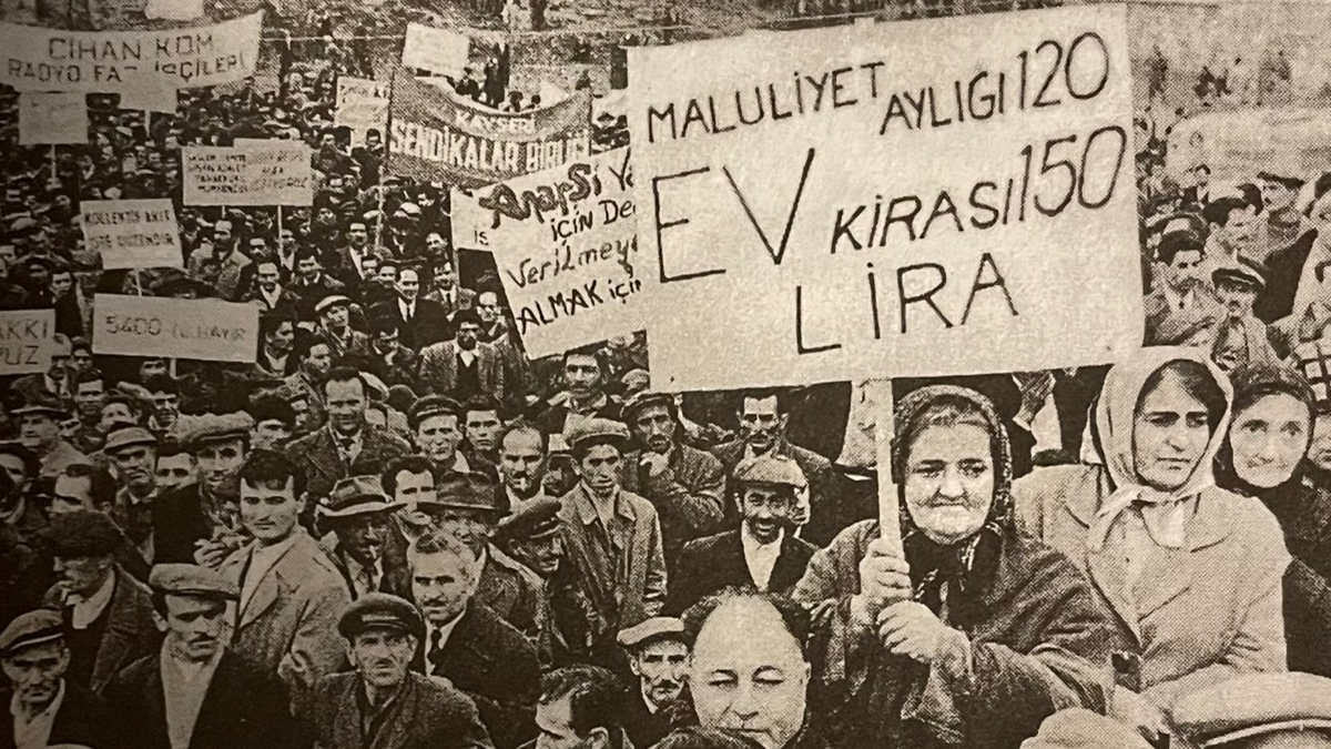 LMT #142: Praça Saraçhane, Istambul, Turquia – Görkem Akgöz